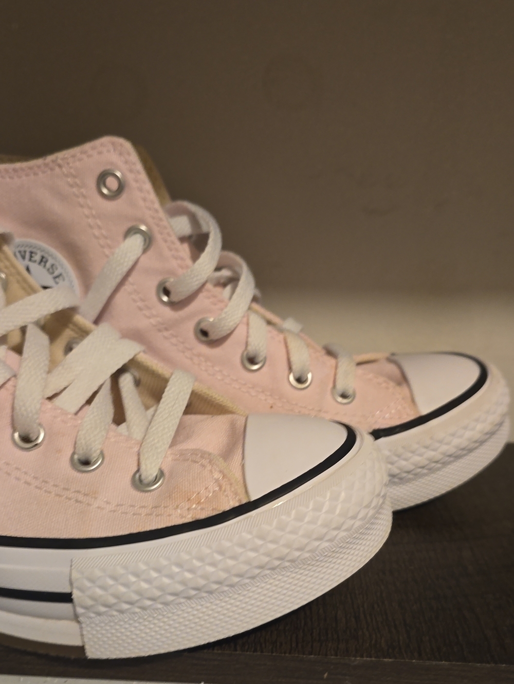 Girl's Converse Hi-top Light Pink Worn One Single Time🙄 Size 3 - Picture 4 of 12